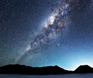 天の川銀河の星の数（密度）の詳細を捉えた最新超高解像度画像公開