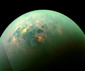 太陽系で唯一地球に似た自然環境の土星衛星タイタン世界地図公開