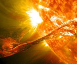 太陽フレアが地球環境に影響を与える火種になる危険性がある？