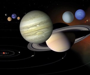 太陽系天体の重力加速度を地球と比較した物体の落下速度の違いを動画で解説